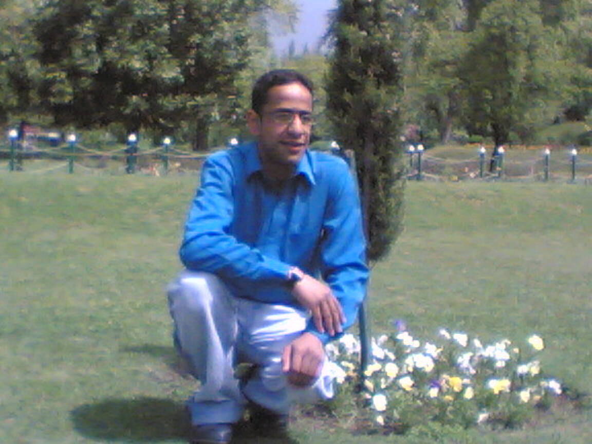 To jennifer
I love you so much every day i think of me and you being together 
hopefully one day y